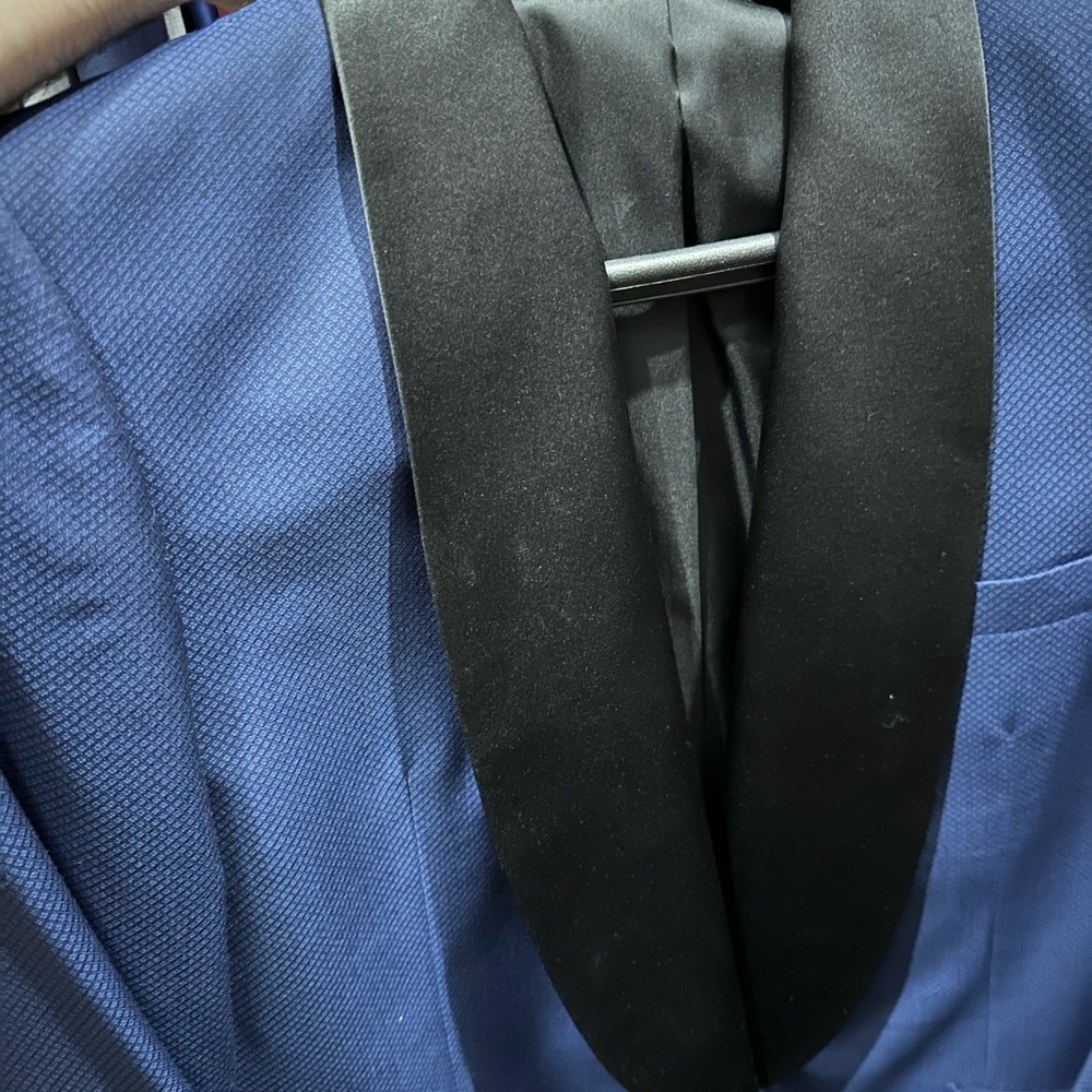 BEAUTIFUL unworn Paul Frederick Dinner Jacket Blue w/ black shawl collar 44XL